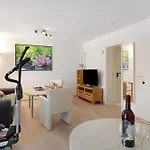Renner Apartment *