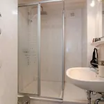 Renner Apartment *